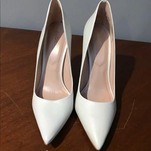 Aldo Cassedy White Heels